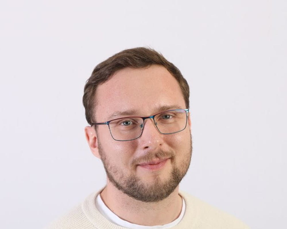 Dr. Peter Zhukovsky